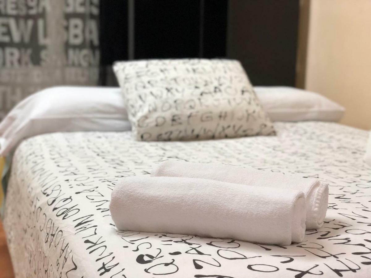 Apartamento Torre Del Clavero Apartment Salamanca Luaran gambar